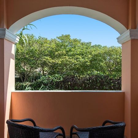 Eriva Hotel อาคาราวี ภายนอก รูปภาพ
