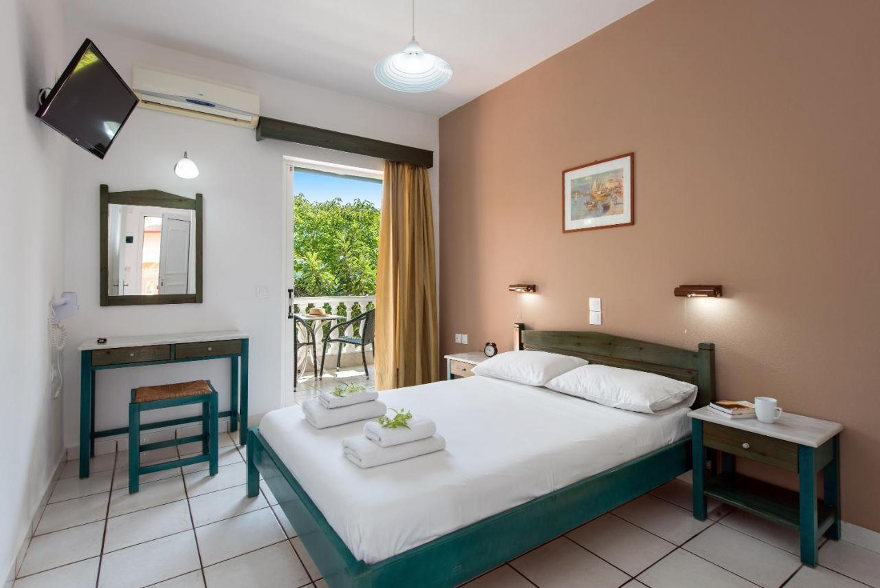 Eriva Hotel อาคาราวี ภายนอก รูปภาพ